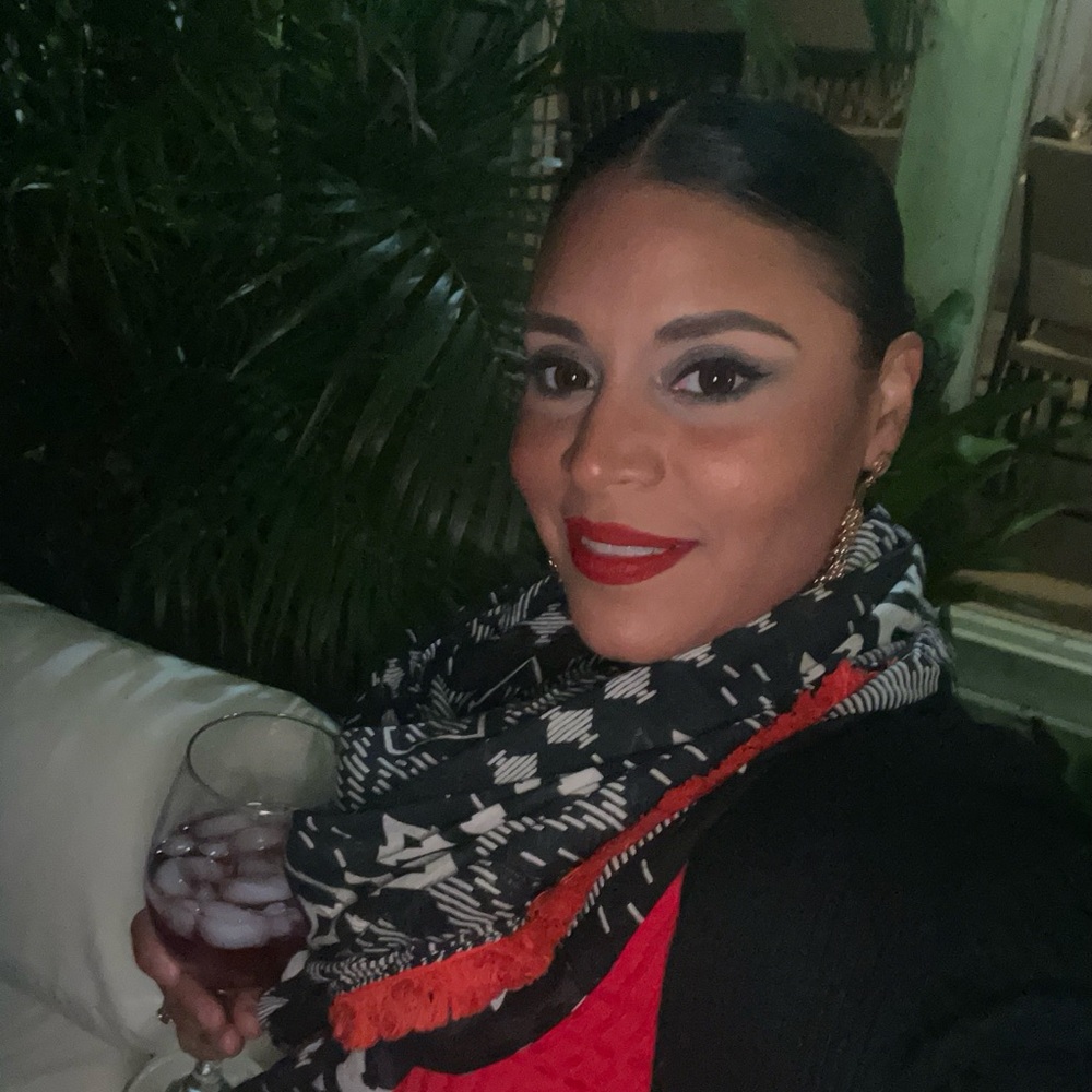 Meet your Posher, Delma